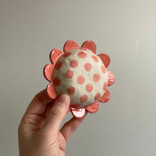 Load image into Gallery viewer, Flower Trinket Dish - Pink w/ lashes
