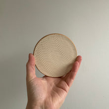 Load image into Gallery viewer, Yellow Scallops Candle Holder