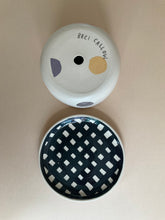 Load image into Gallery viewer, Planter and Saucer