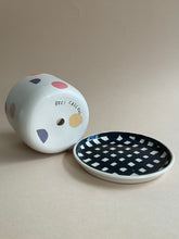 Load image into Gallery viewer, Planter and Saucer