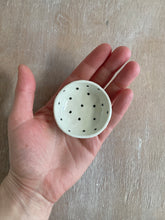 Load image into Gallery viewer, Monochrome dots ring dish