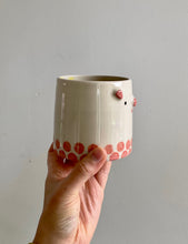 Load image into Gallery viewer, Medium Planter - Pig