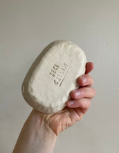 Load image into Gallery viewer, Black dots soap dish