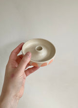 Load image into Gallery viewer, Orange scallops candle holder
