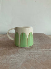 Load image into Gallery viewer, Green Scallops Mug
