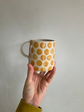 Load image into Gallery viewer, Egg Yellow Spotted Jug