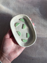 Load image into Gallery viewer, Green Semi Circles Soap Dish