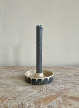 Load image into Gallery viewer, Black scallops candle holder
