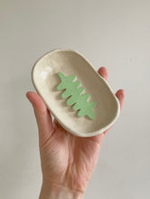 Load image into Gallery viewer, Mint wiggle soap dish