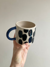 Load image into Gallery viewer, Monochrome Blobs Mug with Navy Handle