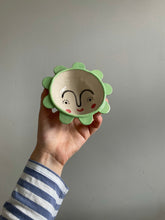 Load image into Gallery viewer, Flower Trinket Dish - Green