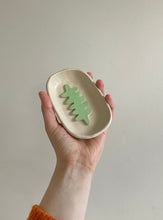Load image into Gallery viewer, Mint wiggle soap dish
