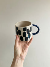 Load image into Gallery viewer, Monochrome Blobs Mug with Navy Handle
